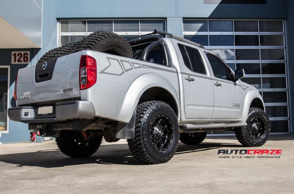 NISSAN NAVARA HOSTAGE MATTE BLACK